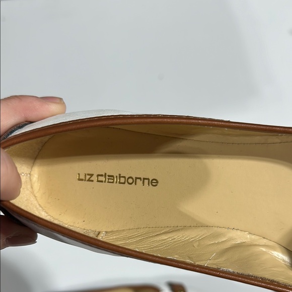 Liz Claiborne White and Brown Flats - Picture 6 of 6